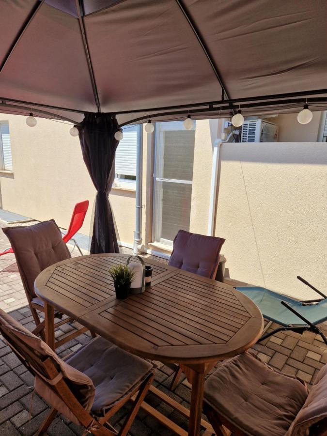 Apartments Glibo Крес Екстериор снимка