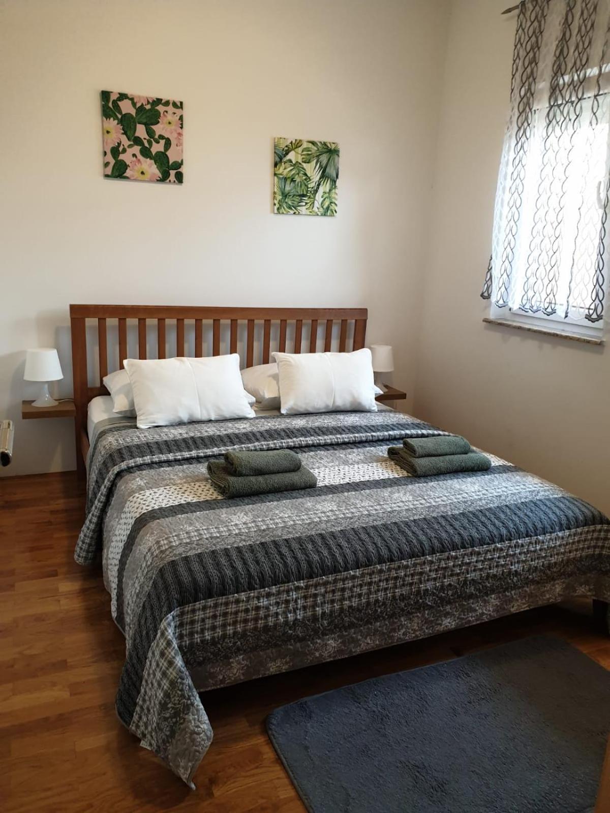 Apartments Glibo Крес Екстериор снимка