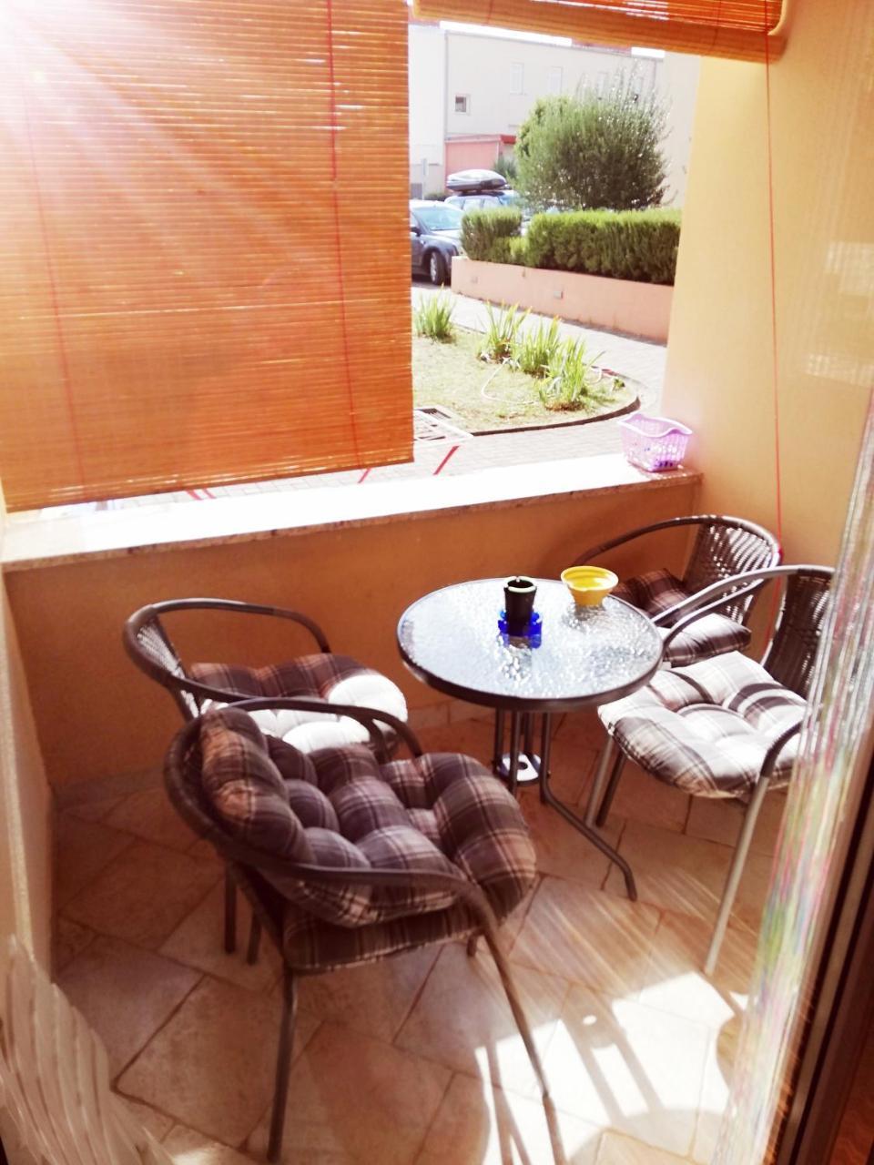 Apartments Glibo Крес Екстериор снимка